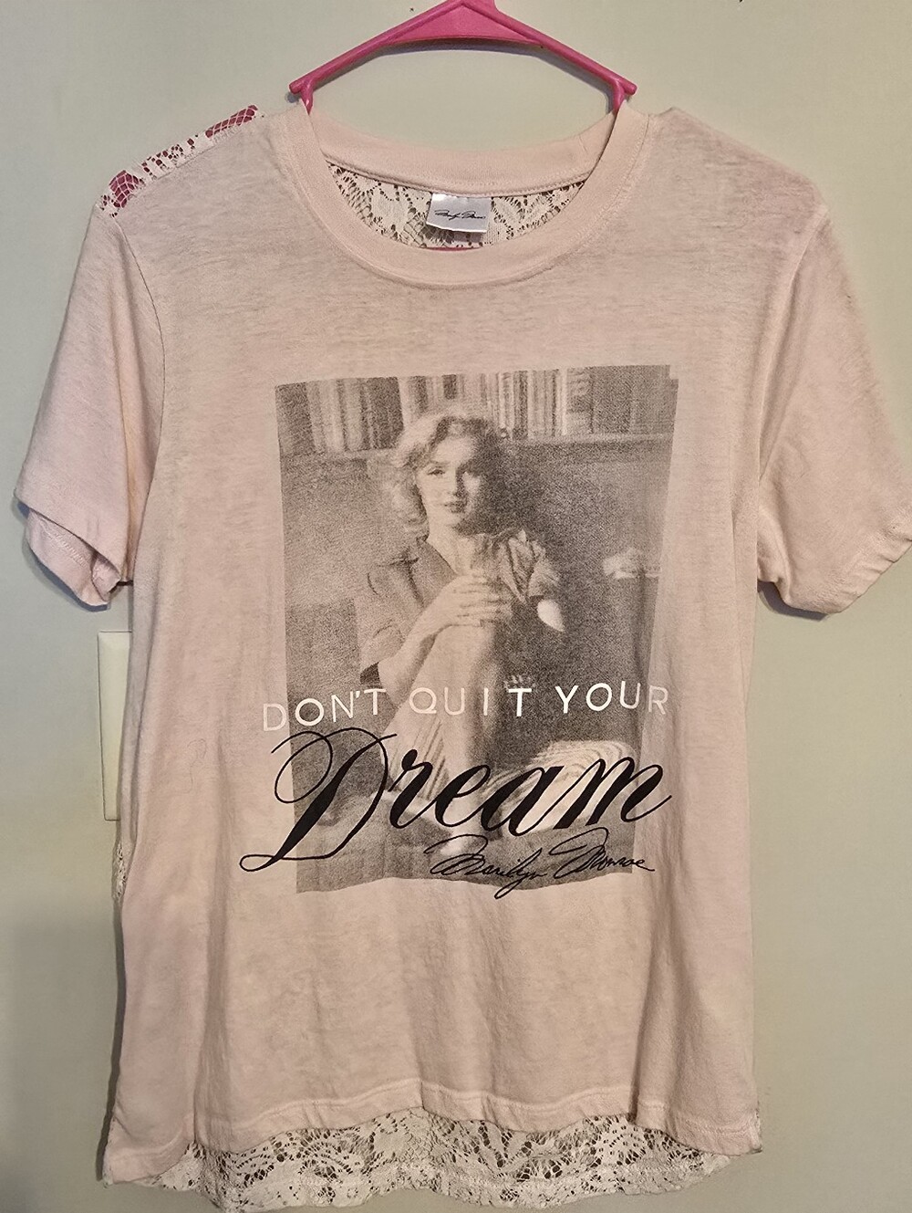 Freeze Pink Lace-Hem Graphic Tee - 'Dream' Marilyn Photo